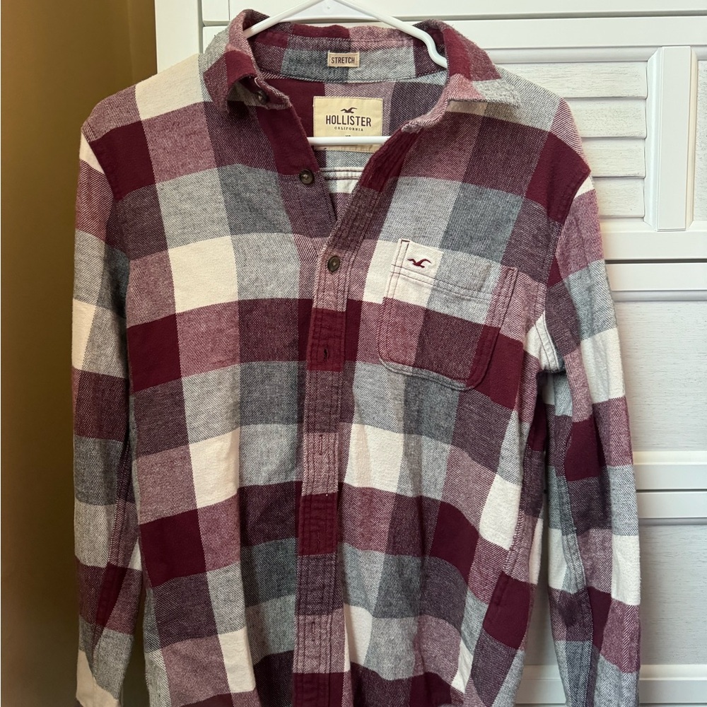 Hollister Men's Burgundy and Gray Plaid Shirt